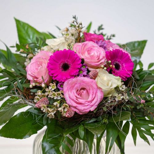 Strauß mit Rosen in rosa