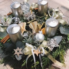 silberner Adventskranz mit 4 Kerzen