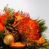 exotischer Adventsstrauß zum Weihnachtsfest